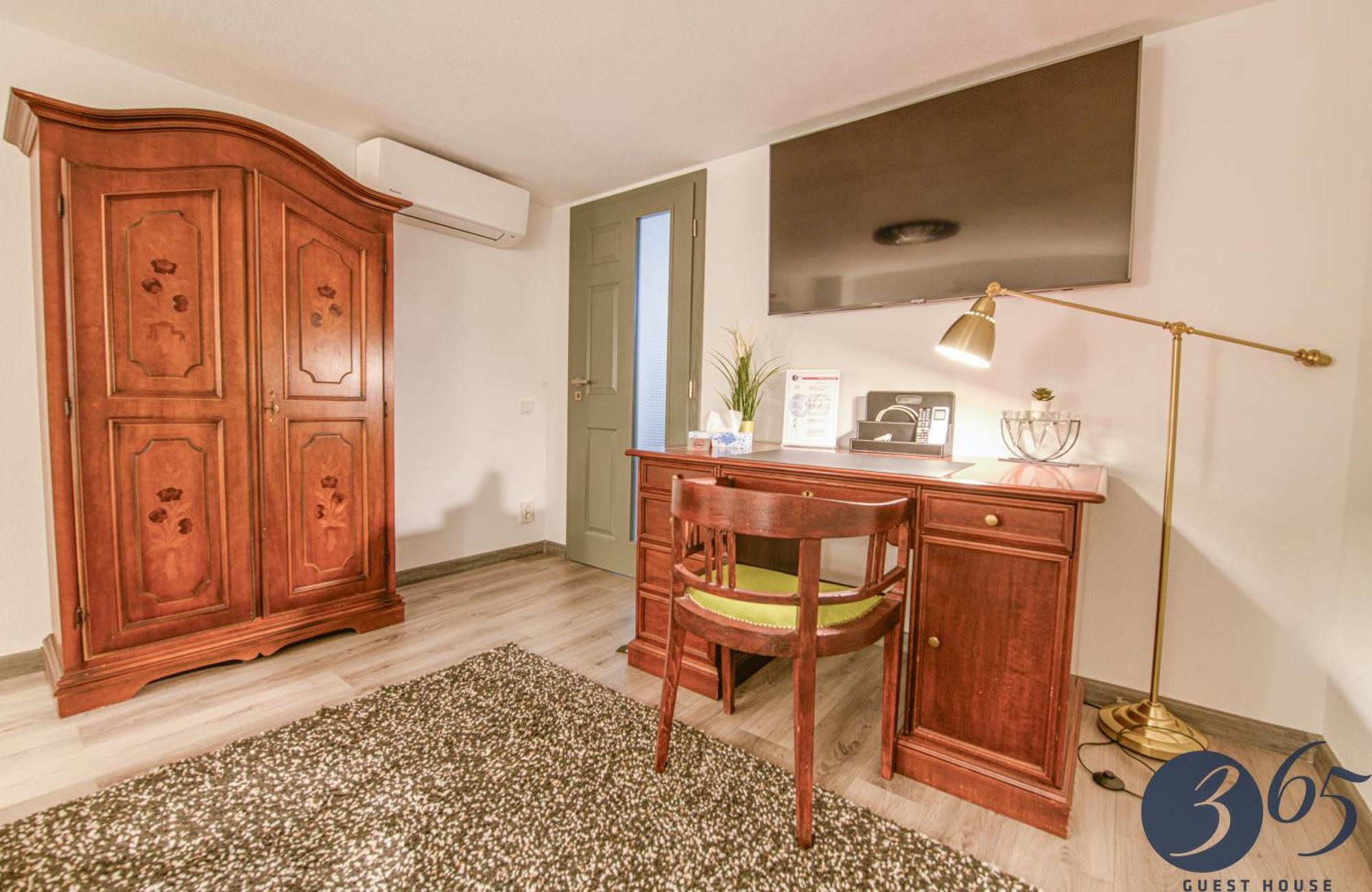 365 Guest House Hunedoara Exterior foto