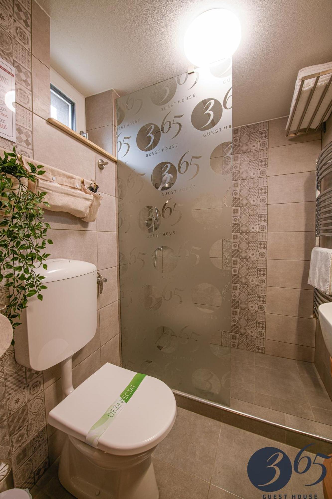 365 Guest House Hunedoara Exterior foto